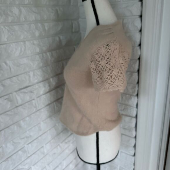 Reference Point Lambswool Short Sleeved Sweater w/ Crochet Floral Sleeves - Picture 5 of 6